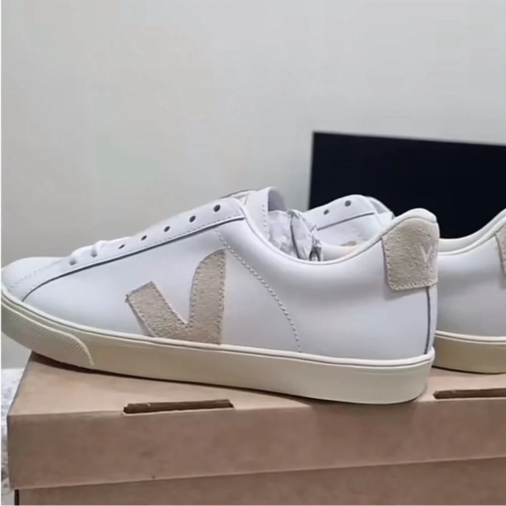 Veja Esplar Leather Sneakers Tan White